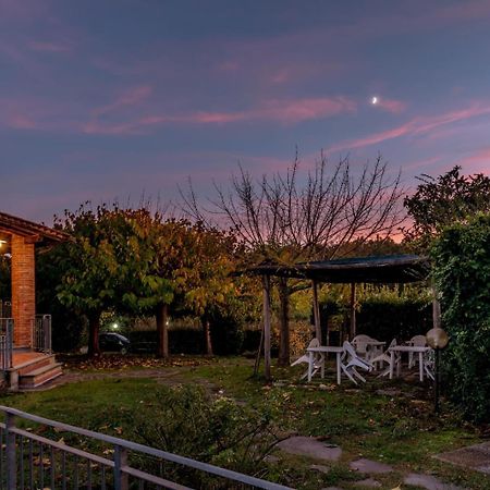 La Cantina Del Podere Dei Boni Fauglia Bagian luar foto